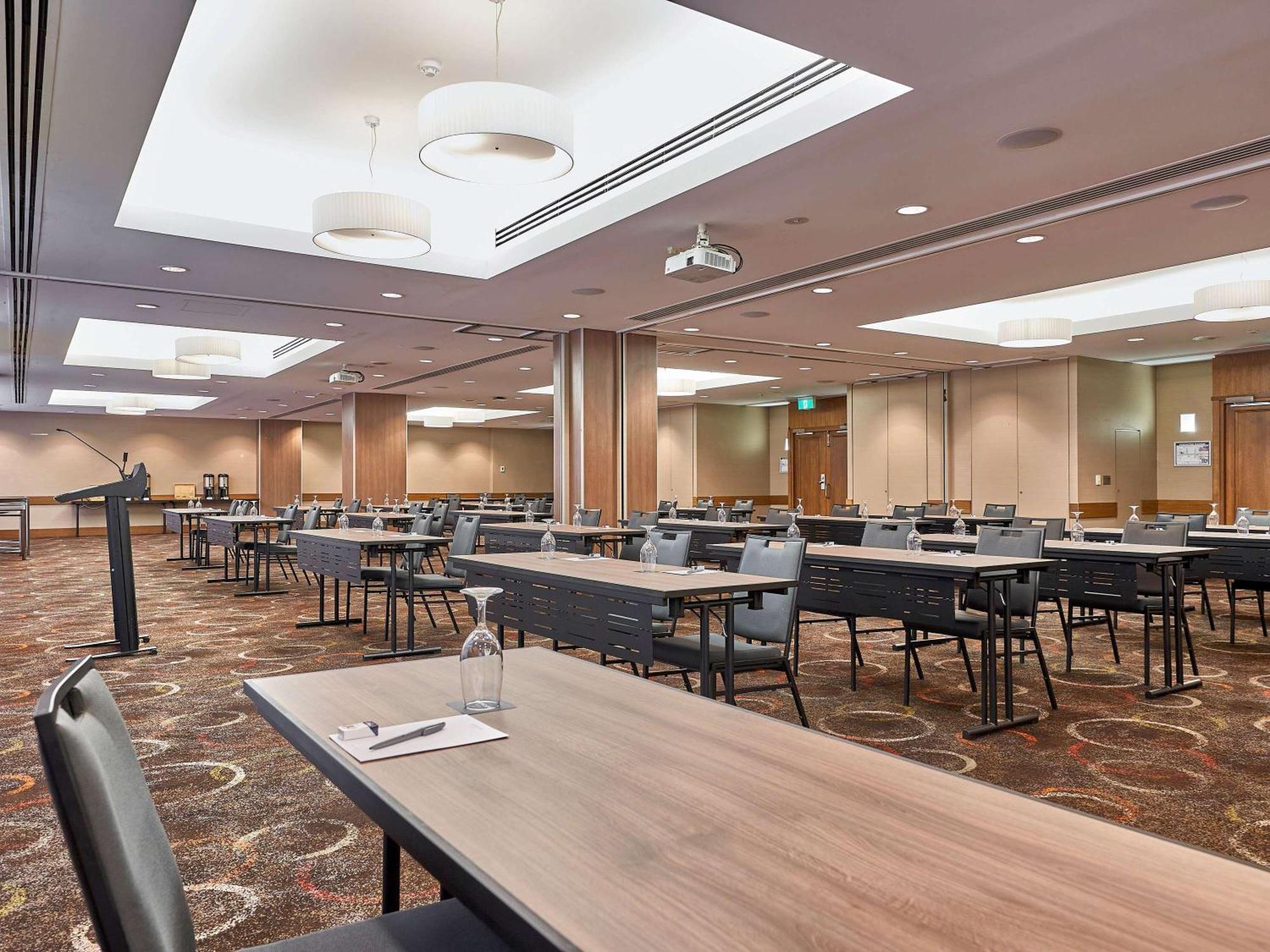 Mercure פרת'' מראה חיצוני תמונה